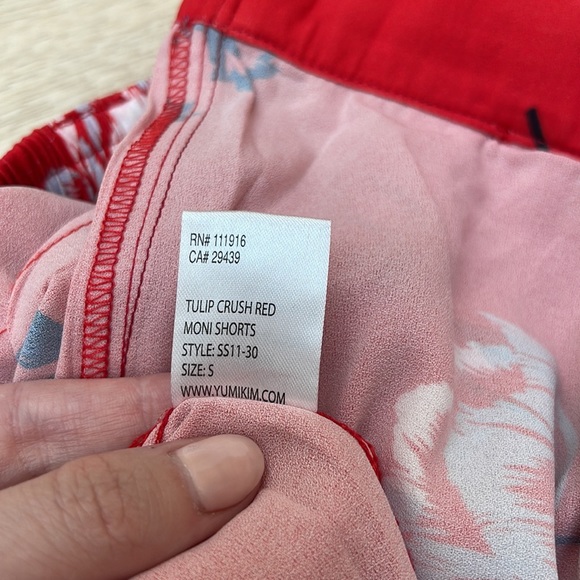 Yumi Kim Moni Floral Shorts - Picture 6 of 7